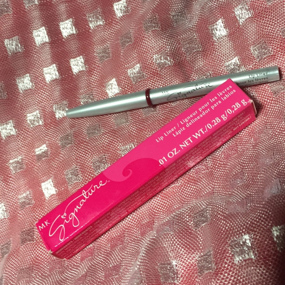 💋💄PLUM LIP LINER Mary Kay Signature NIB Plum